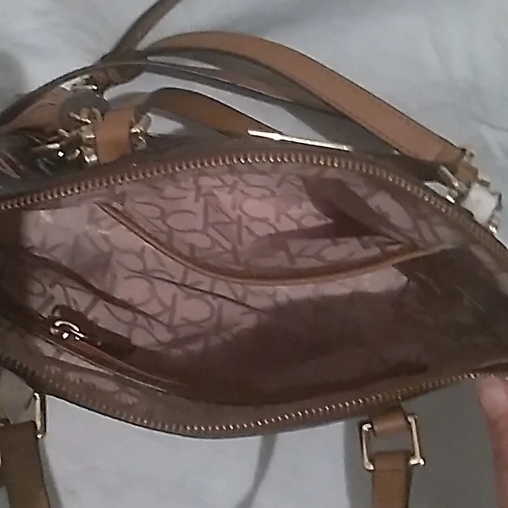 Calvin Klein Bag with Dark Background and Monogram Print (L1) - Picture 12 of 14